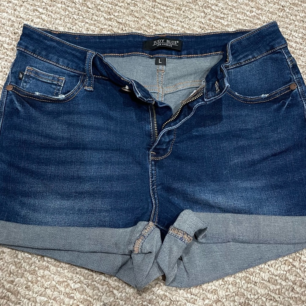 Pre-owned Judy blue, dark denim shorts, size large